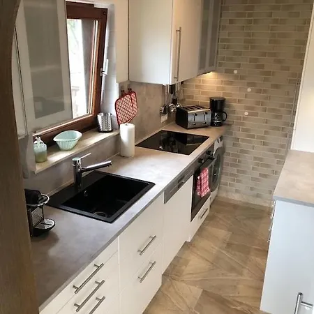 Haus Mit Seeblick - Terrassen - Grosszugig Auf 2 Ebenen - Freistehend 1.000 Qm